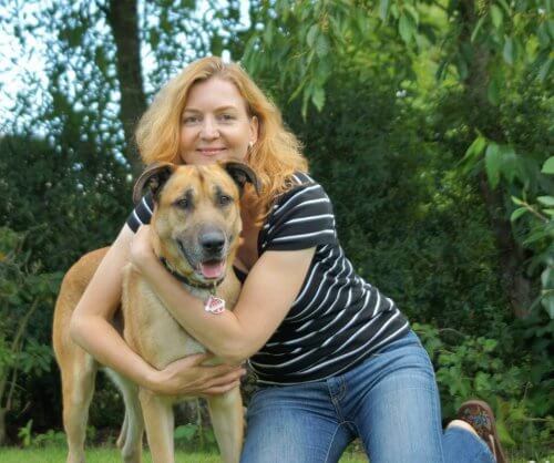 Una azafata alemana adopta un perro callejero en Buenos Aires Una azafata alemana adopta un perro callejero en Buenos Aires