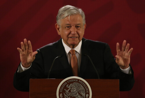 Personas famosas con apodos de animales: Manuel López Obrador