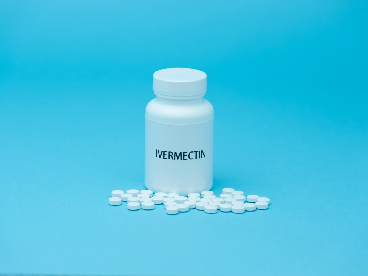 Eine Flasche Ivermectin für Kaninchen.